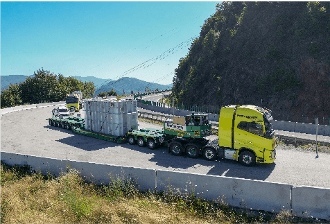 Oversized and heavy load transport operation