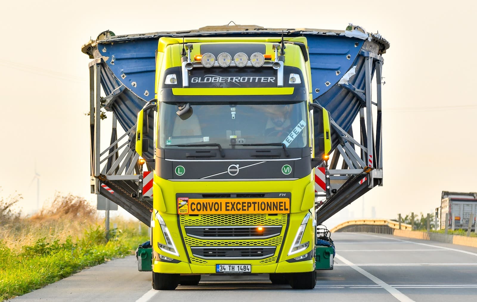 Schwer- und Großraumtransporte